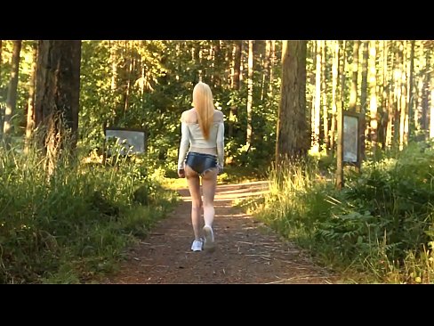 ❤️ Vakker kvinne beveger seg sakte, ikke nakenvideo Hard porno ved no.space-assistant.ru